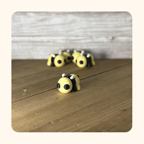Bee — Toys